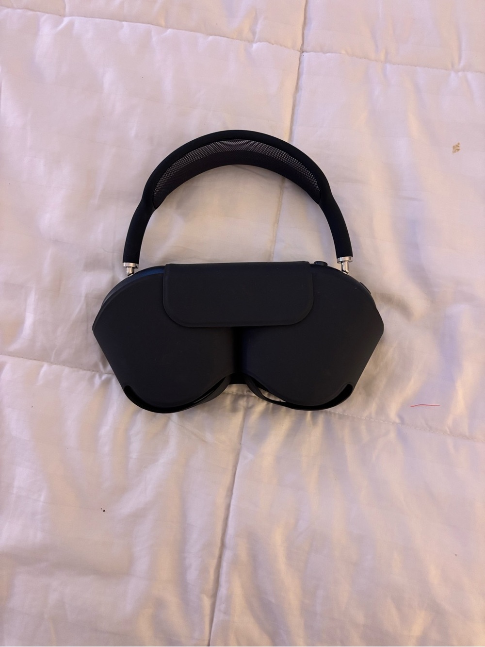 Apple Navy Wireless Over-Ear Headphones with Protective Foldable Case